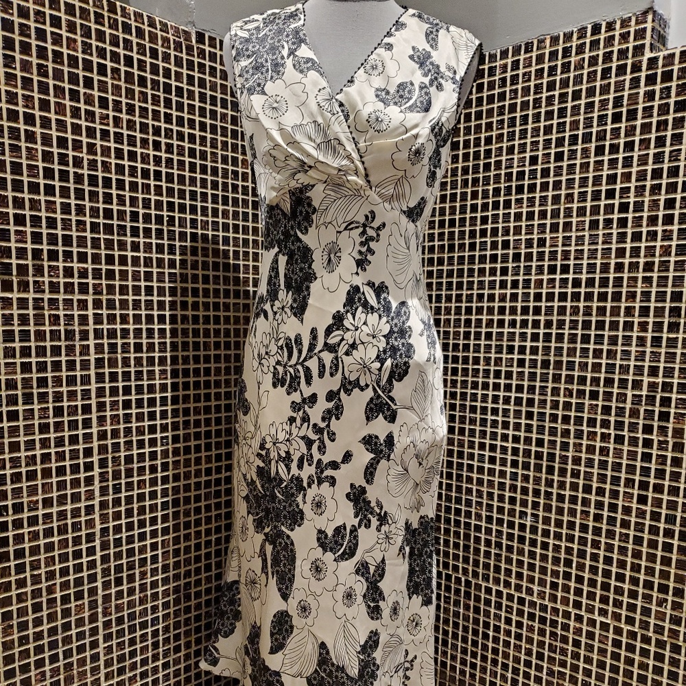 Sleeveless Classy Midi Dress, Black and Cream Midi